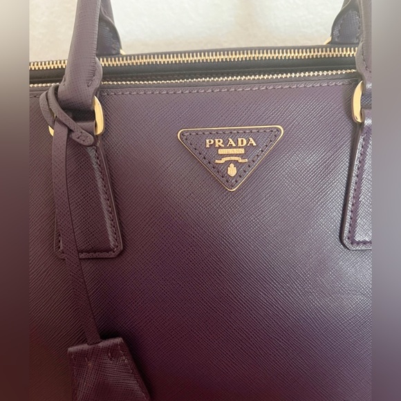 Prada Galleria Saffiano Bag - Picture 3 of 10